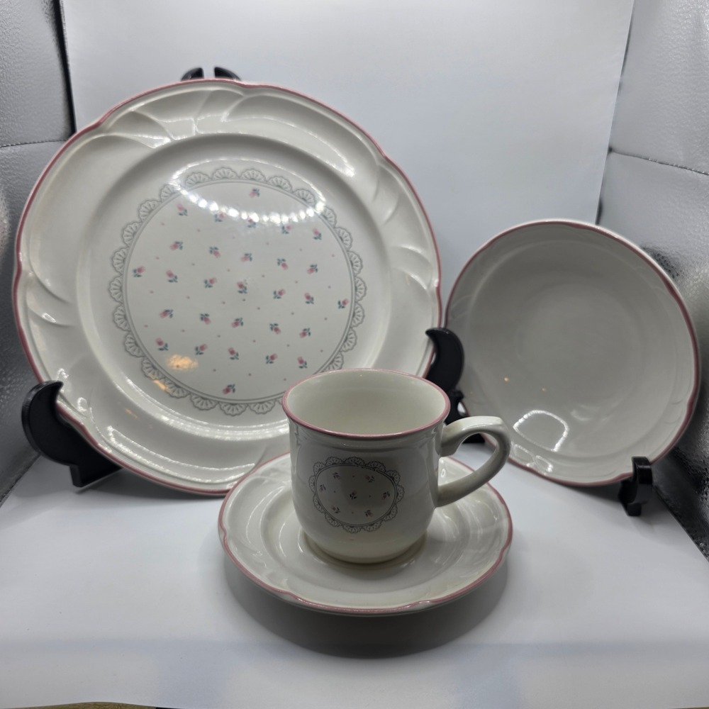 Victoriana by CHD 1988 setting for 3 Dinner Plate, Bowl, Cup, Saucer 90s Cottage